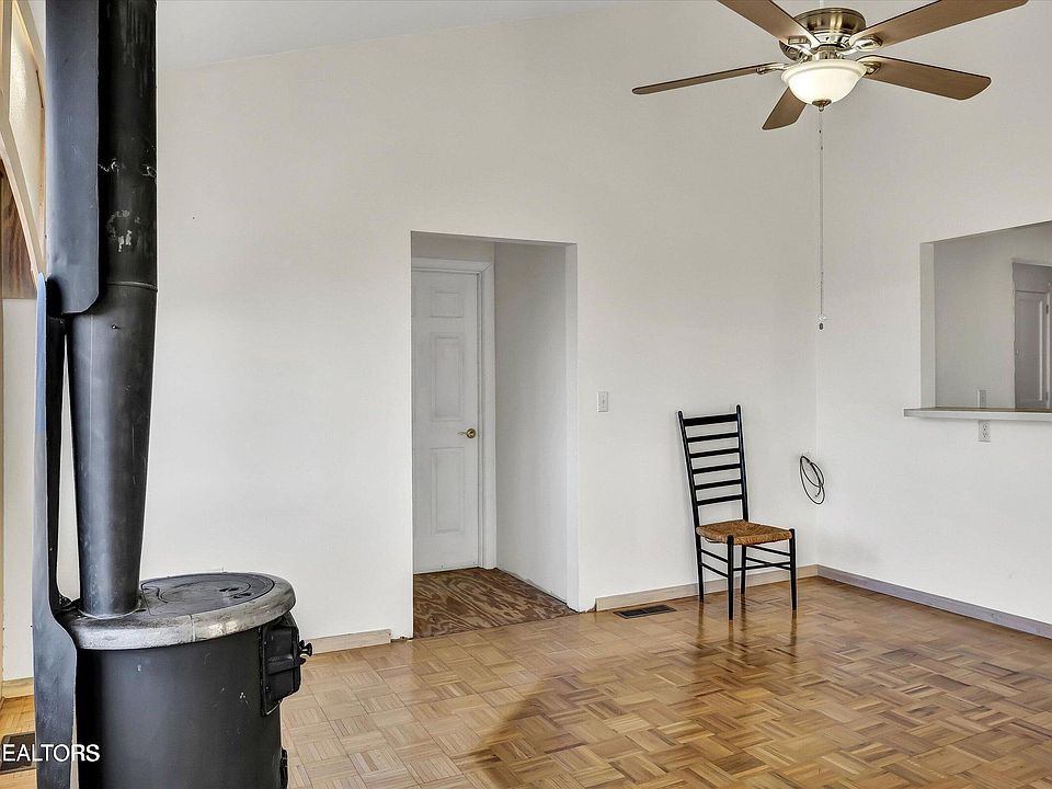 13th image of this home