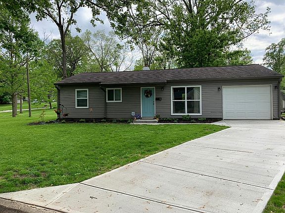 4th image of 9 Fairlane Ct E
