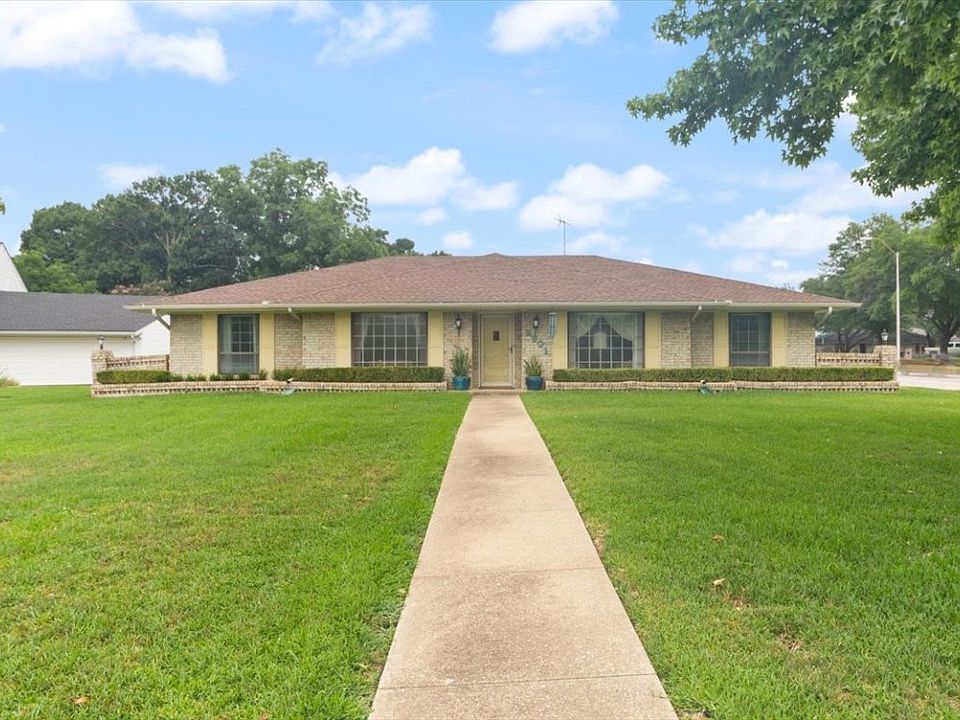 1st image of 2901 Biscayne Cir