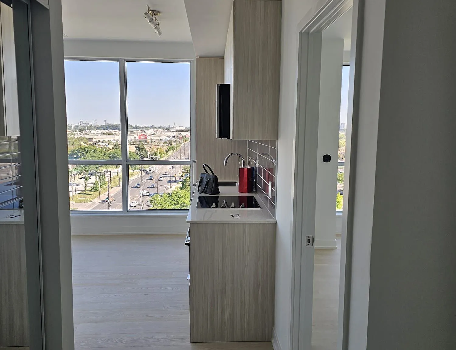 2 bed, $2,750 — Photo 2