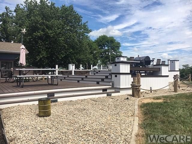 2nd image of 1610 Hillville Rd