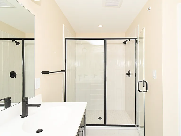 101 Hatfield Vlg — Photo 10