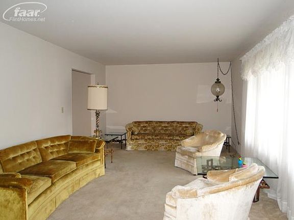 2nd image of 3513 Blue Lake Dr