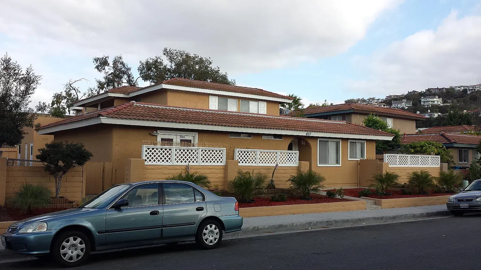 2 bed, 800 sqft, $2,850 — Photo 2