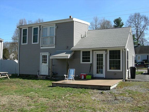 2nd image of 134 Stoughton St
