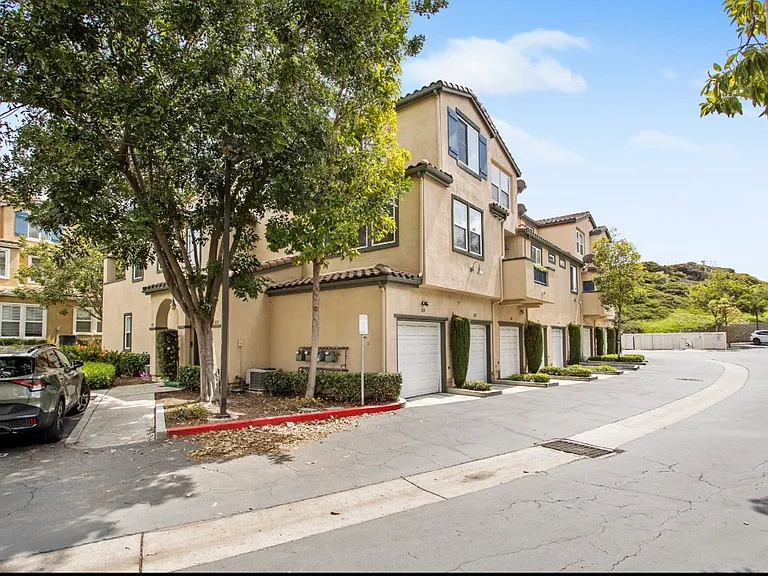 1633 Paseo Aurora — Photo 55