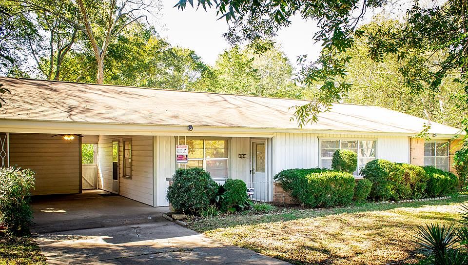 1st image of 202 Burleson Ave