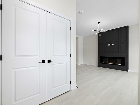 4th image of 46 Chambery Cres