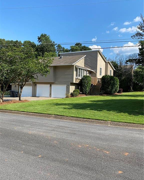 1st image of 2100 Ravenwood Cir
