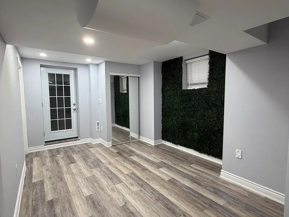 2 Tonalite Rd #LOWER