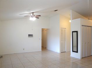 5022 El Claro Cir, West Palm Beach, FL 33415