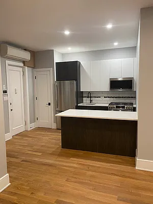 Rented by EXR | media 14