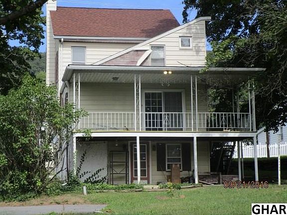 3rd image of 534 W Grand Ave