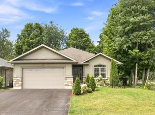 39 Lakewood Cres, Quinte West, ON K8V5P4