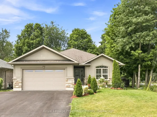 39 Lakewood Cres, Quinte West, ON K8V 5P4