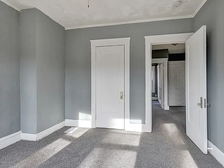 9901 Yale Ave — Photo 12