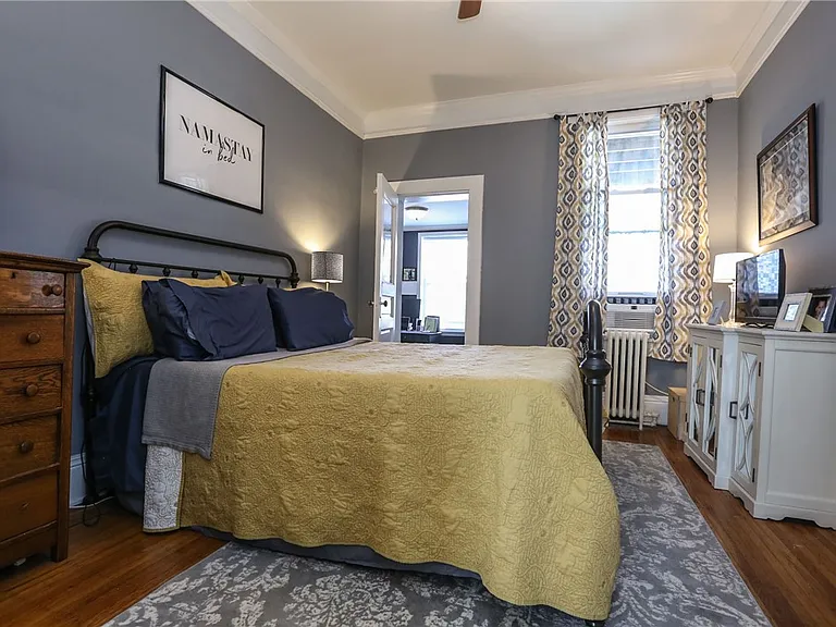 17 Russell St #11 — Photo 12