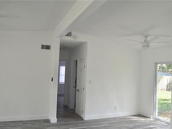 3rd image of 4398 Neptune Dr SE