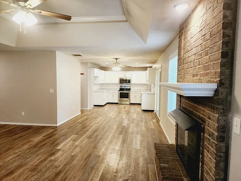 4303 S Sulgrove Ave — Photo 8
