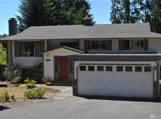 18267 11th Ave NE, Poulsbo, WA 98370