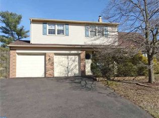 50 Covey Ln, Holland, PA 18966