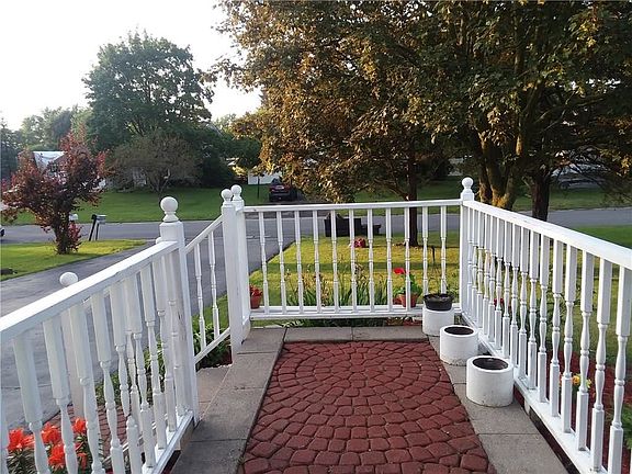 4th image of 89 Blackwell Ln