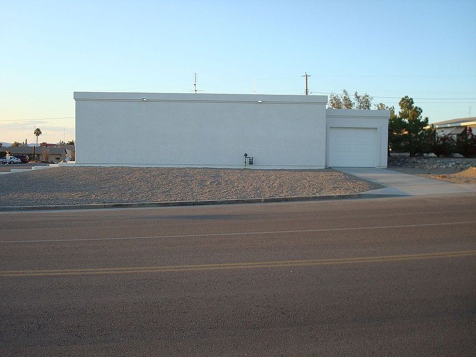 Side garage entrance