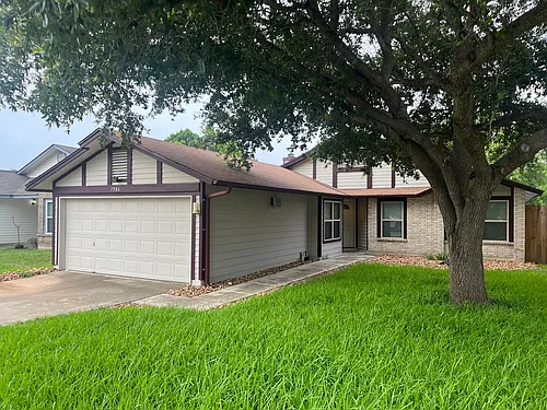 7986 Wayside Trl Photo 1