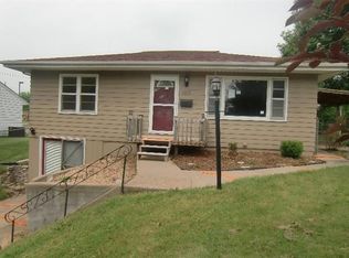 1317 N Van Buren Ave, Ottumwa, IA 52501