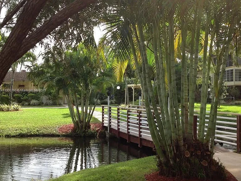 5041 W Oakland Park Blvd #111 — Photo 14