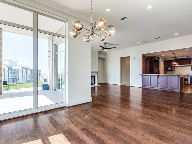 2555 N Pearl St #2001 — Photo 25