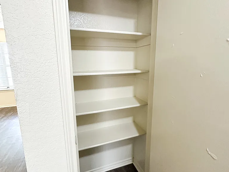 721 Avenue A #8 — Photo 20