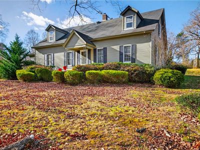 2500 Mount Hope Church Rd, Whitsett, NC, 27377