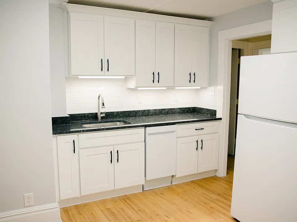 Kitchen Sink Side