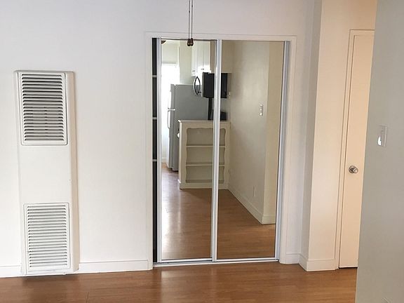4th image of 731 Irolo St APT 8