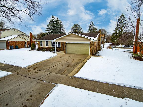 3rd image of 4839 Gamber Dr