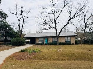 136 Duane Dr, Fitzgerald, GA 31750