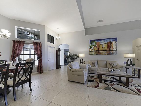 4th image of 8276 Grand Messina Cir
