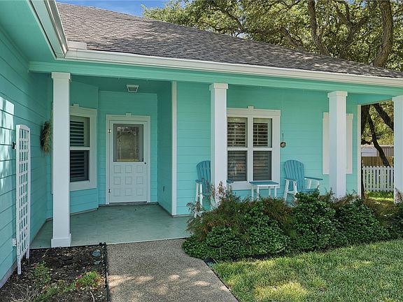3rd image of 81 Astor Cir