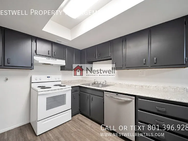 8453 S Westbridge Rd — Photo 8