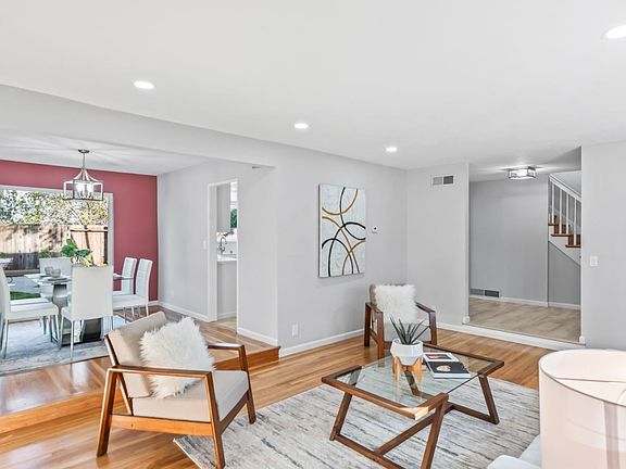 5th image of 1032 Hollenbeck Ave