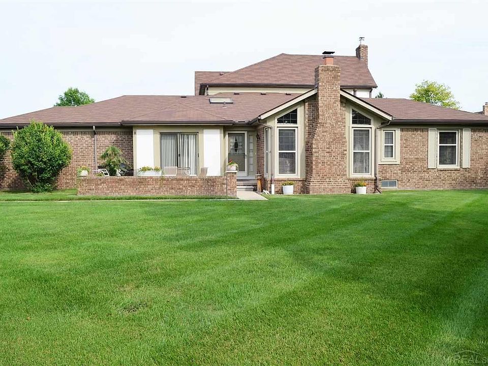 1st image of 49329 Mackinaw Ct