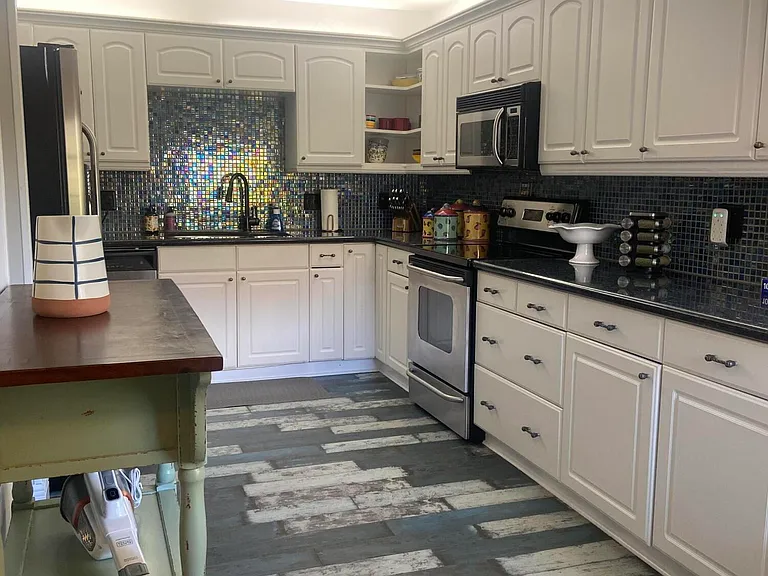 364 Prestwick Cir #4 — Photo 12