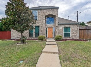 1400 Wentworth Dr, Lewisville, TX 75067
