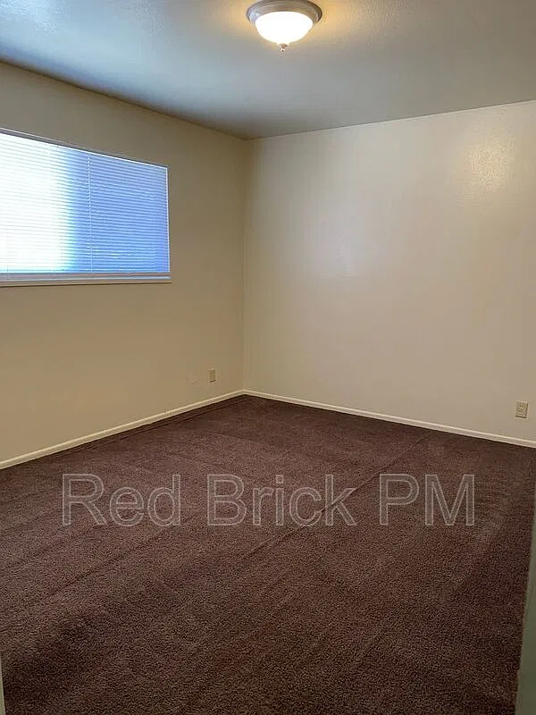 1 bed, 1.0 bath, $800 — Photo 3
