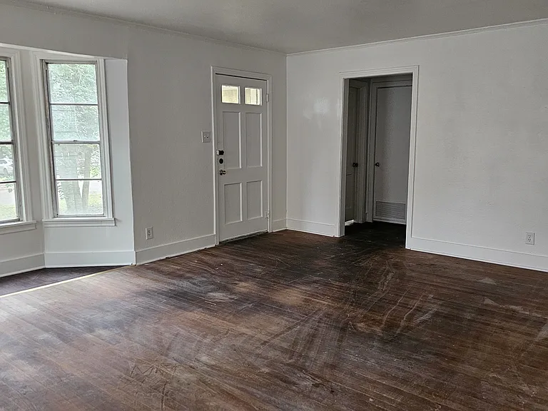 1221 Bluebird Dr — Photo 7