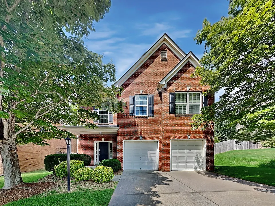 3083 Newtons Crest Cir