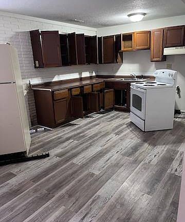 3rd image of 320 S 4th St #2