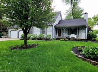 1906 Henton Cir NE, Canton, OH 44705