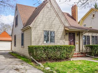 822 Durant St, Lansing, MI 48915